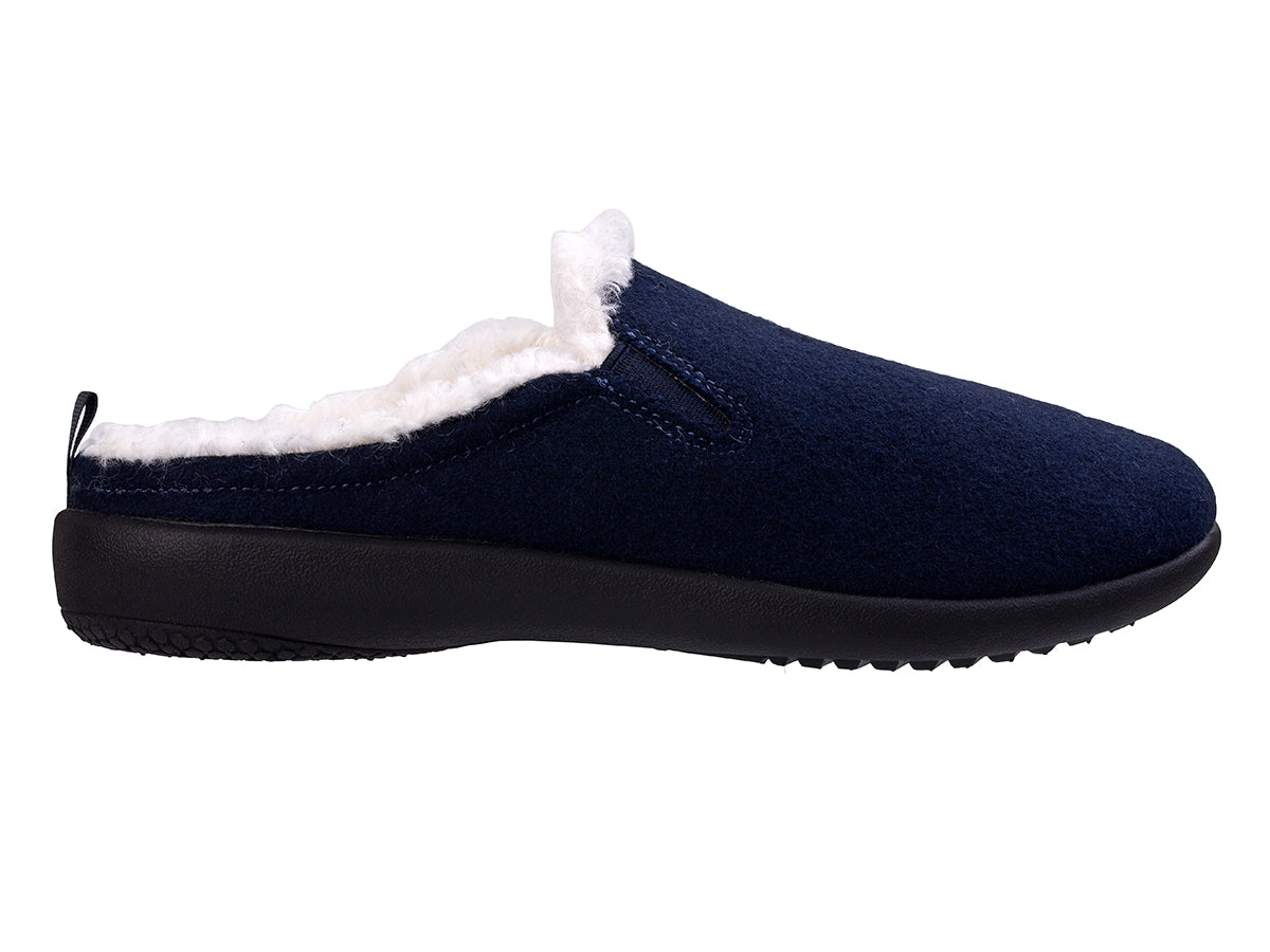 Dundee Cozy Slipper – Waco Shoe Company - Main Image