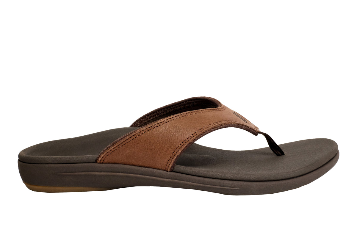 REVITALIGN Men\'s Yumi Leather Flip-Flop Size (8D Wide Fit) Black Men main image 2